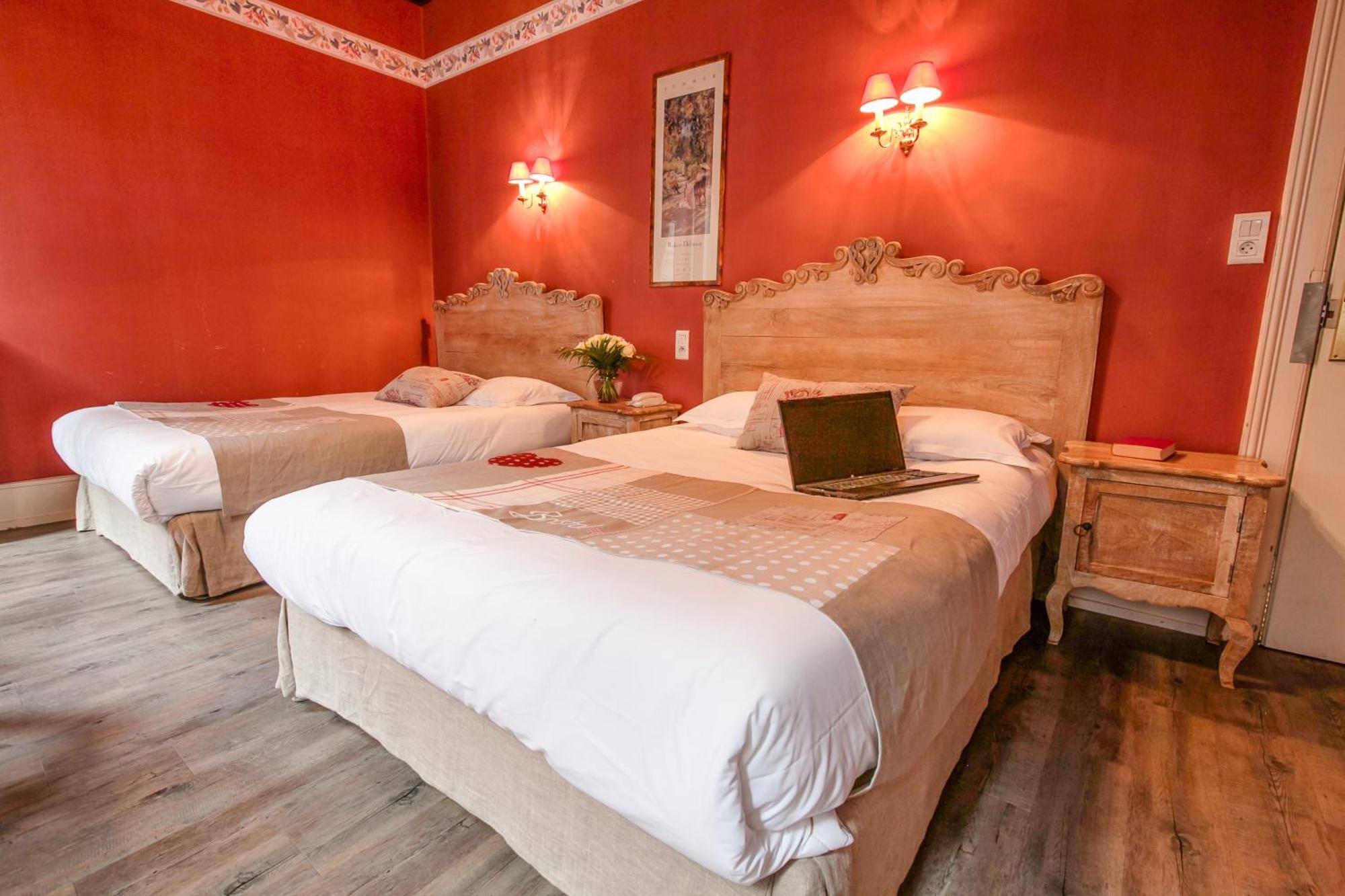 Brit Hotel Bristol Montbéliard Centre Buitenkant foto